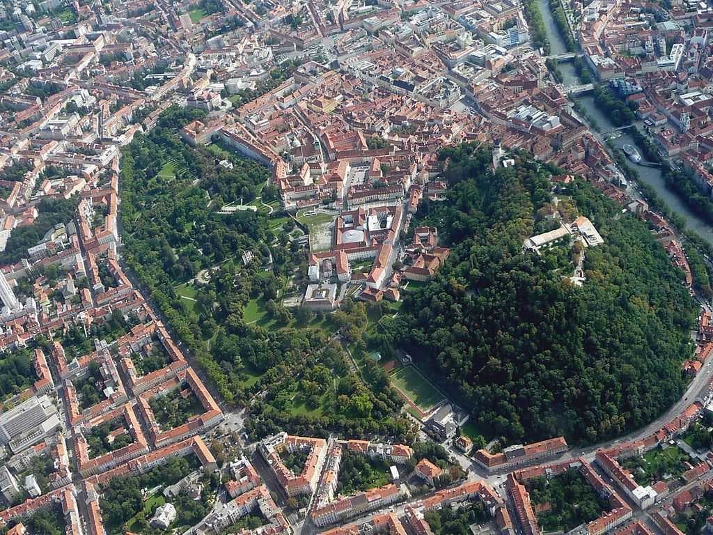 Aerial photograph showing the historic centre of Graz