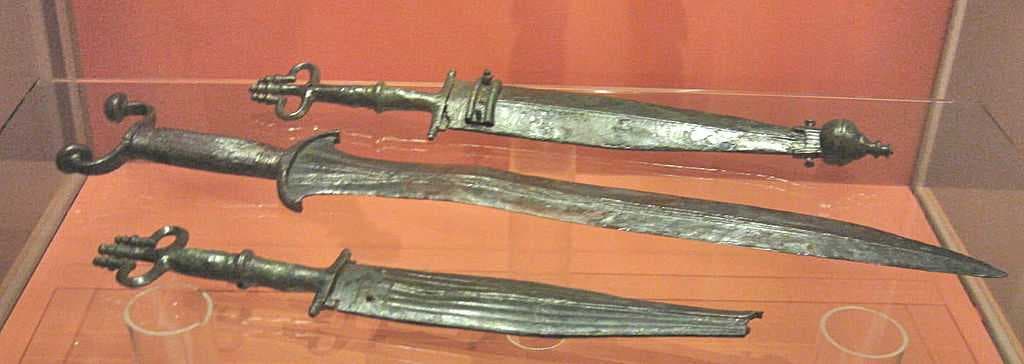 "Antenna hilt" Hallstatt 'D' swords, from Hallstatt