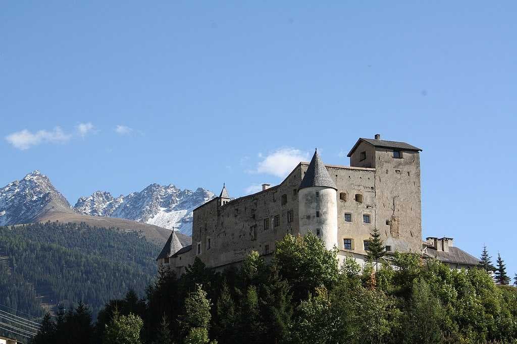 Naudersberg Castle