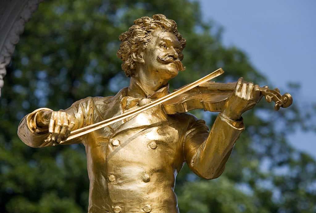 Monument of Johann Strauss II at Stadtpark, Vienna