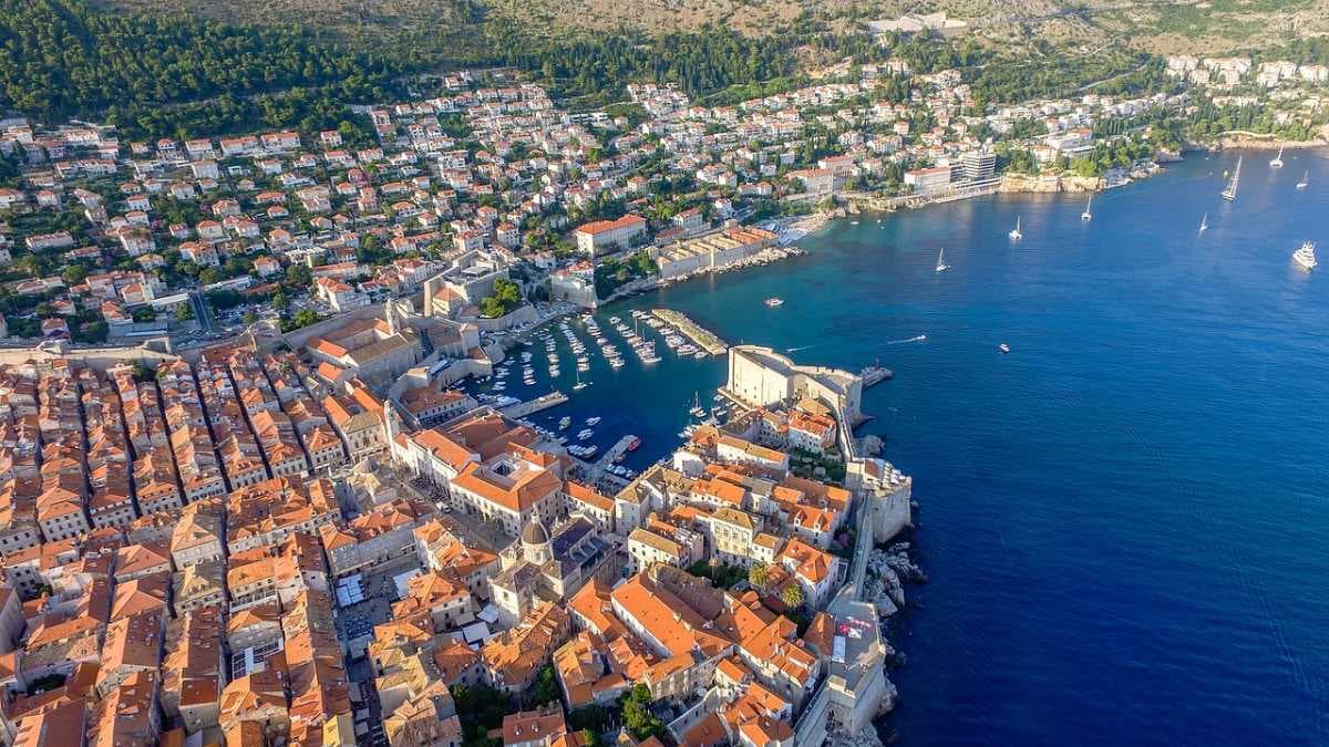 Dubrovnik travel image