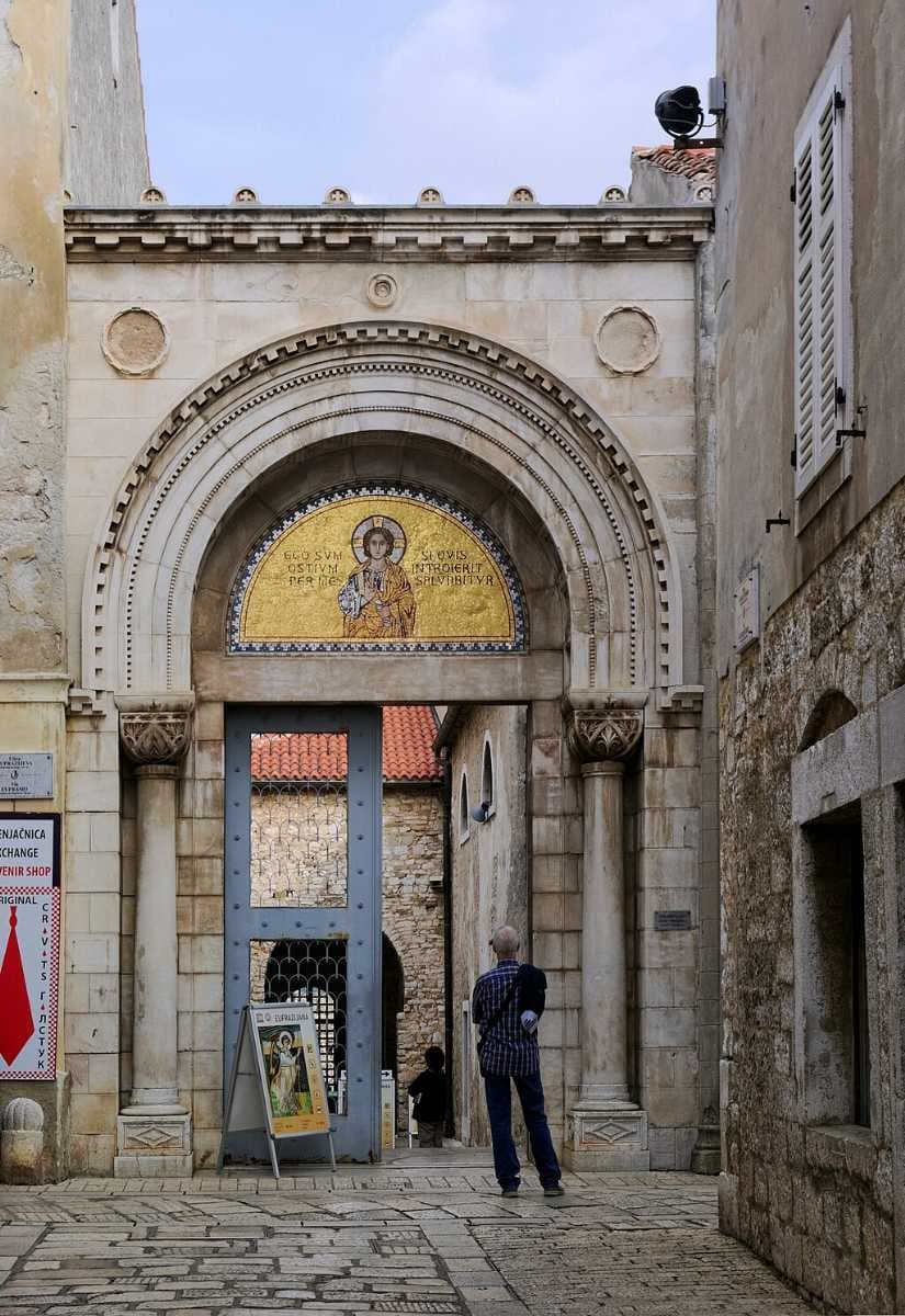 Main entrance of the Euphrasian Basilica