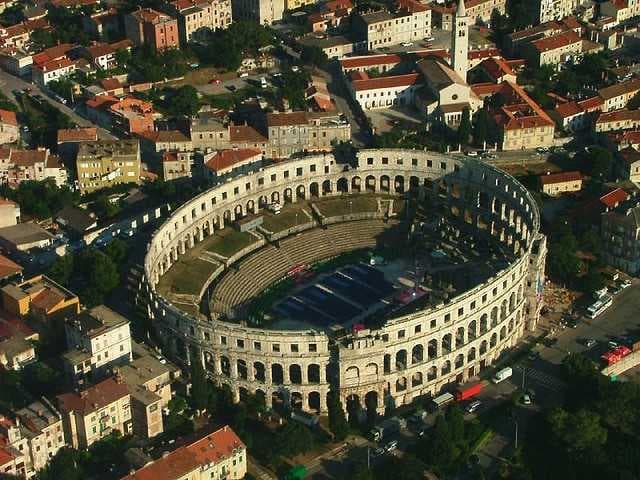 Pula travel image