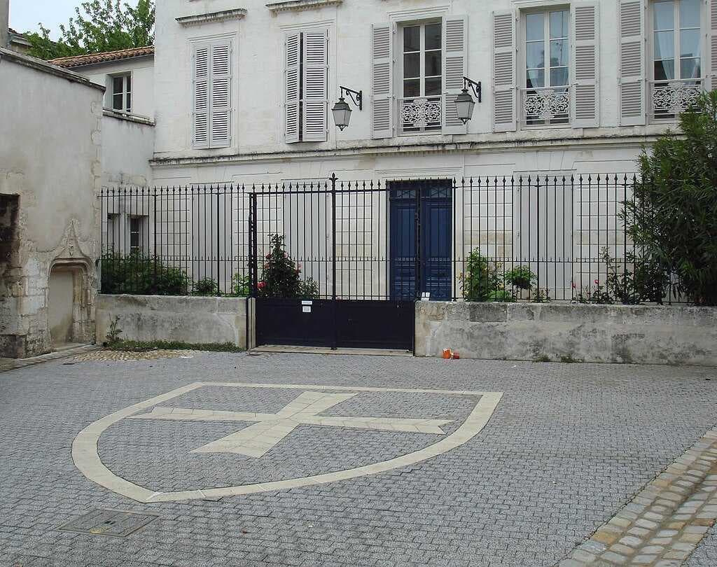 La Rochelle travel image