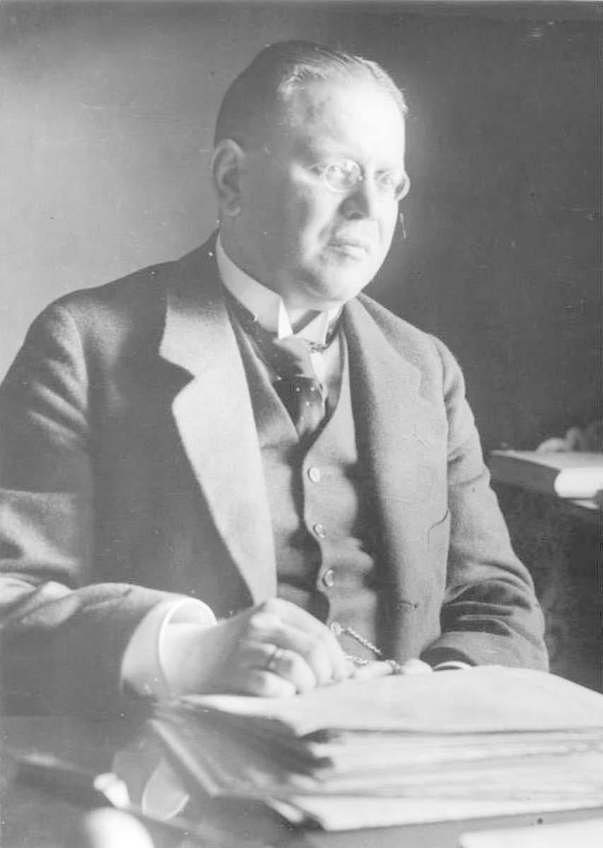 Matthias Erzberger, one of the signers of the 1918 armistice, was assassinated in 1920.