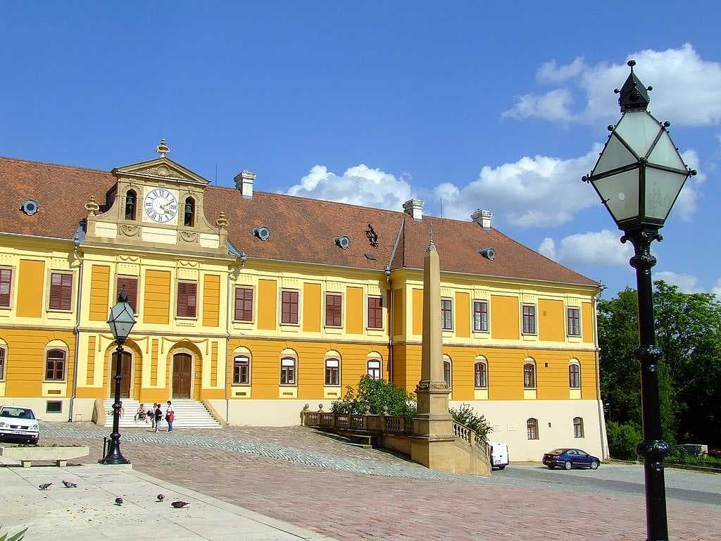 Pecs travel image
