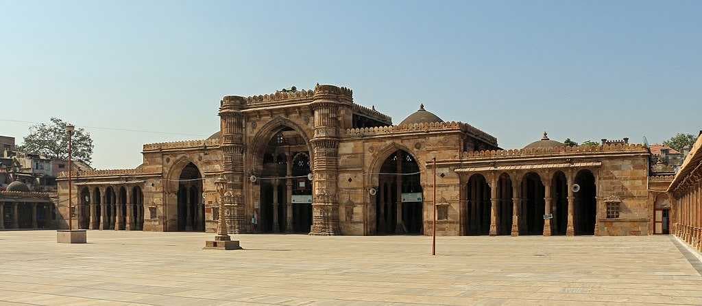 Jamma Masjid Ahmedabad - One of the Biggest Mosque in India Built in 1424