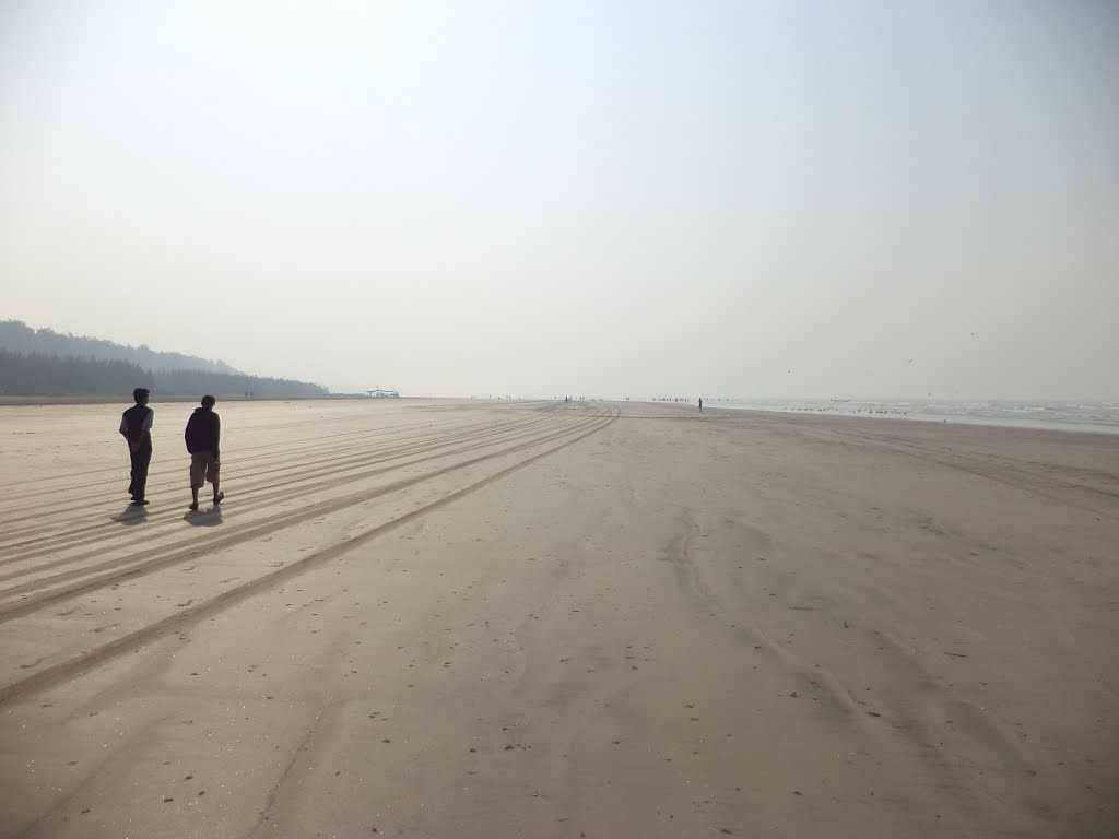 Akshi Beach
