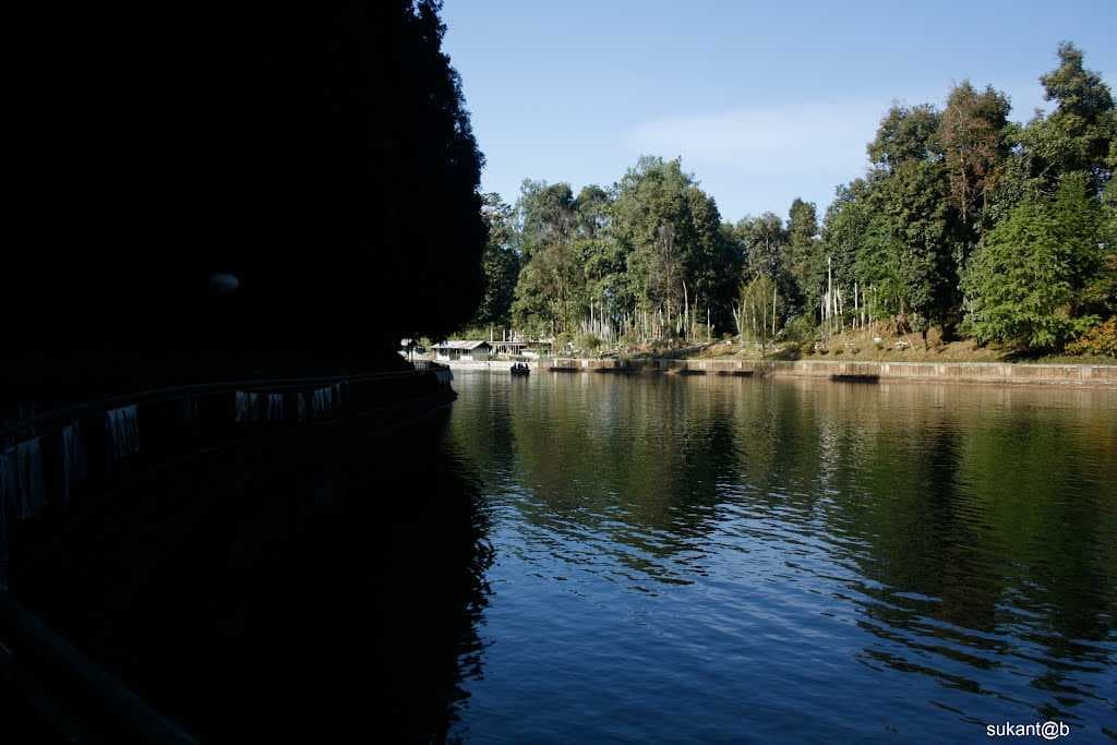 Lampokhari
