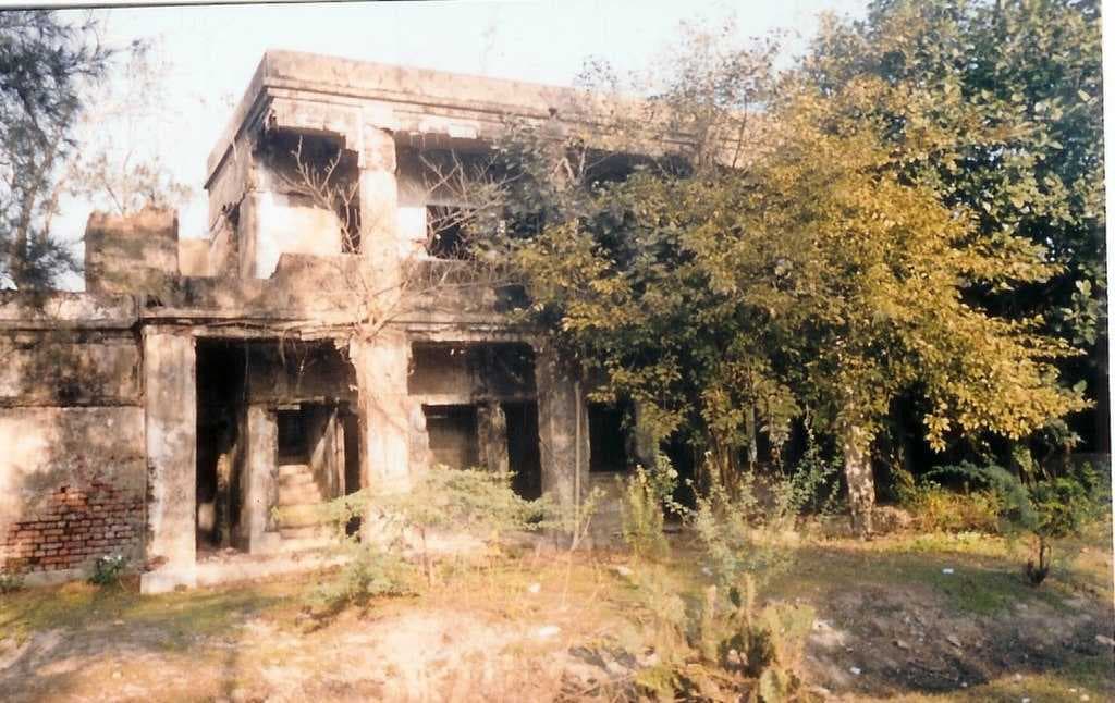 Remains of the house of Sir Andrew Fraser, Lieutenant Governor of Bengal (1903 -1908) (1903 -1908), at Frasergunj