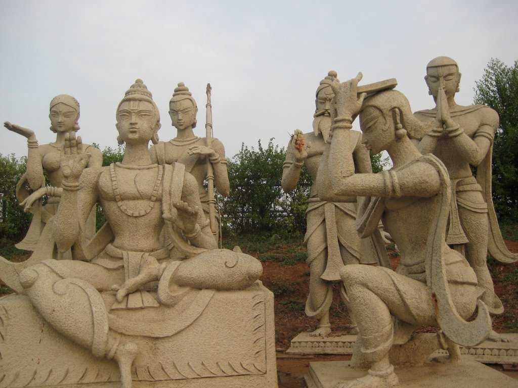 statues @Bhadrachalam katta