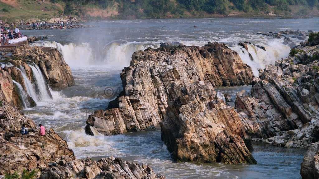 Dhuandhar Falls