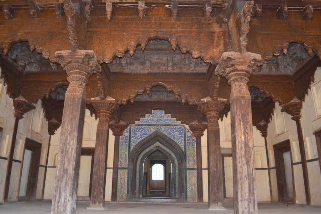 Rangin Mahal