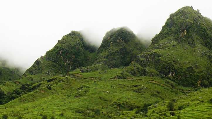 Charming Chakrata is also Famous for Adventurous Activities Like Skiing,  Rock Climbing, Rappelling etc.