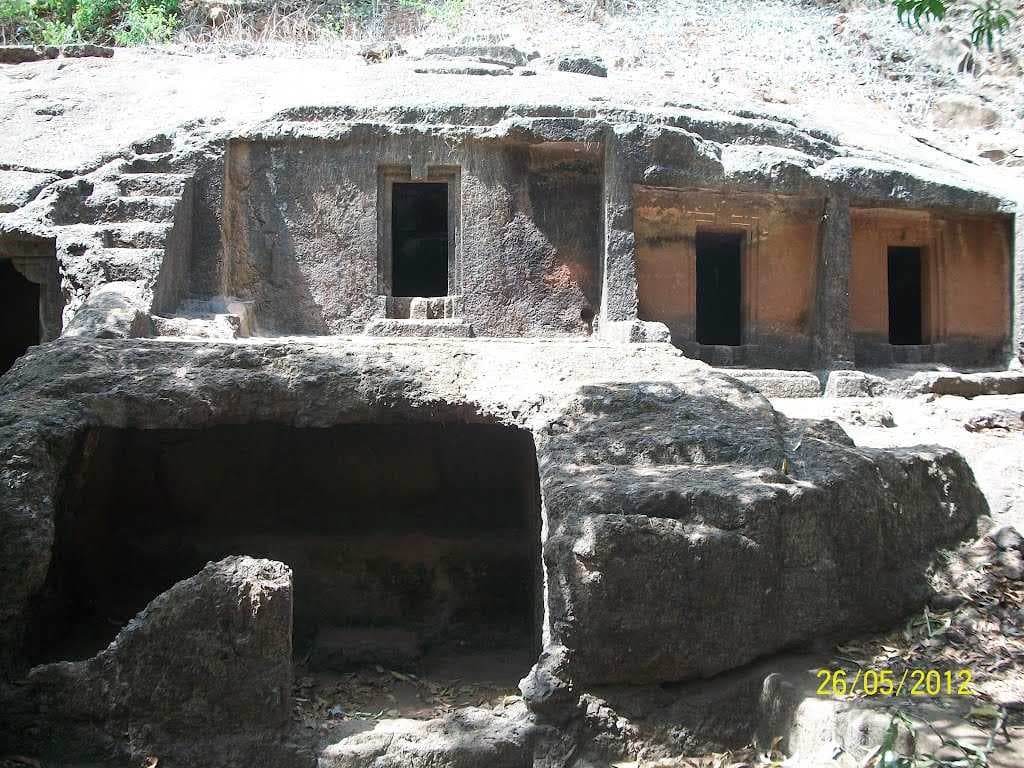 Panhalakaji Caves
