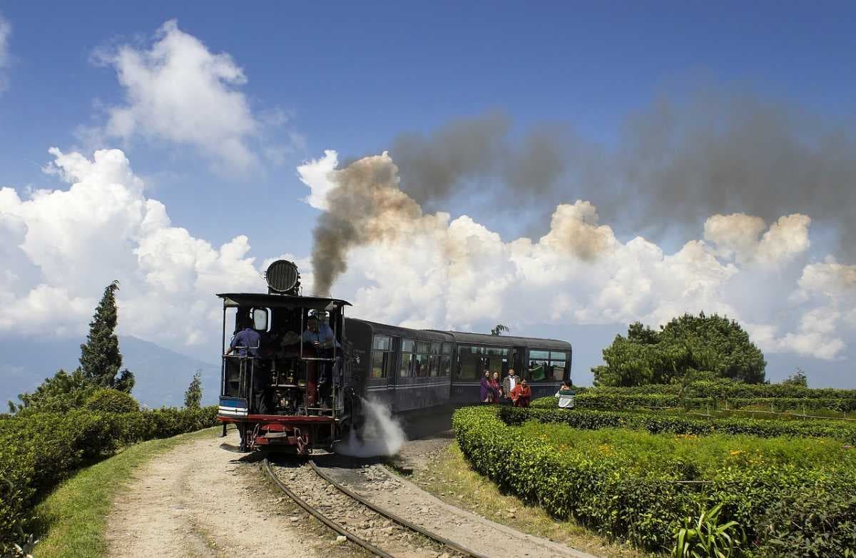Darjeeling Himalayan Railway, 2ft guauge railway running between new Jalpaiguri and Darjeeling