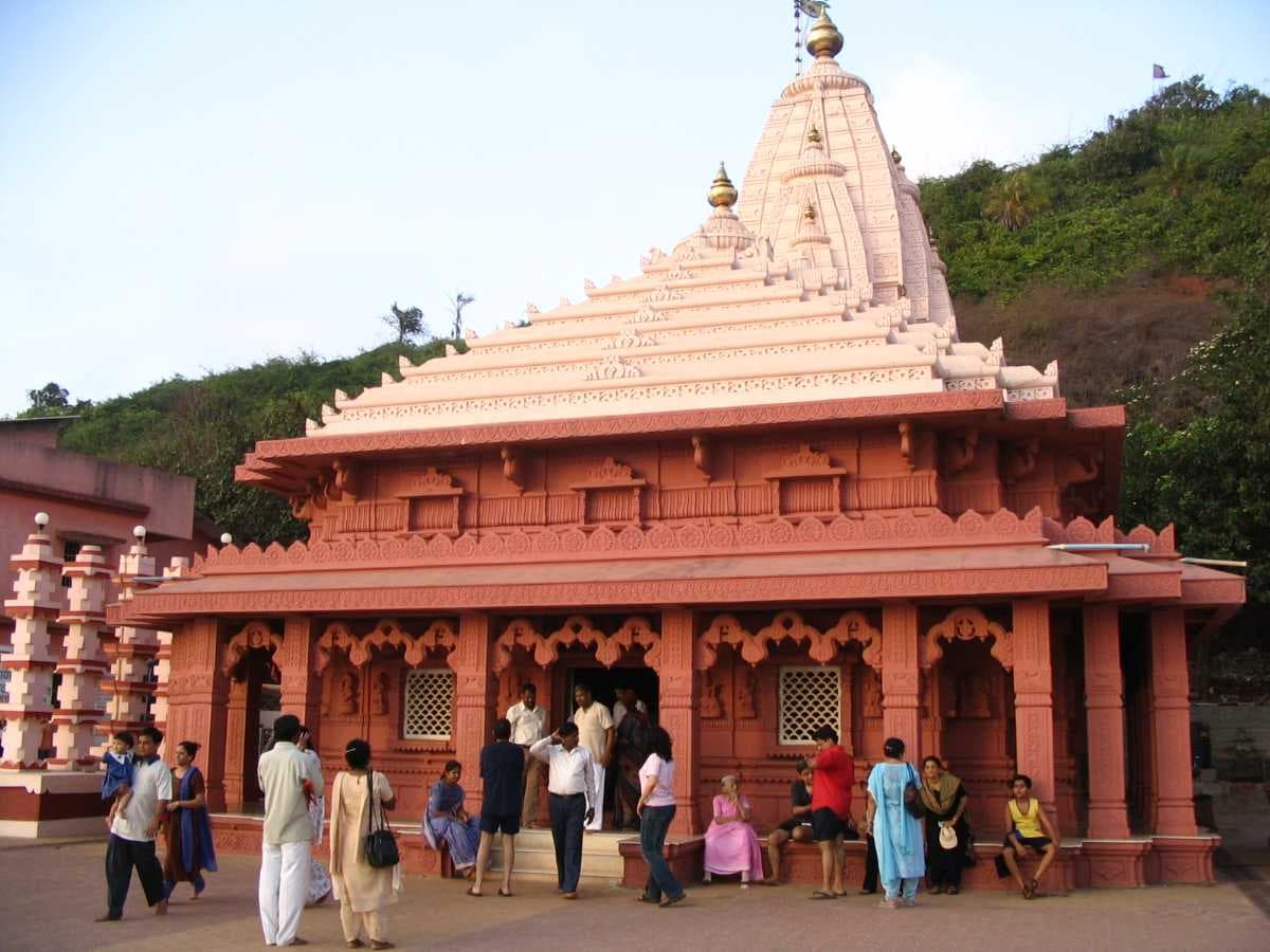 Swayambhu Ganapati Temple - 400-Year Old Majestic Temple
