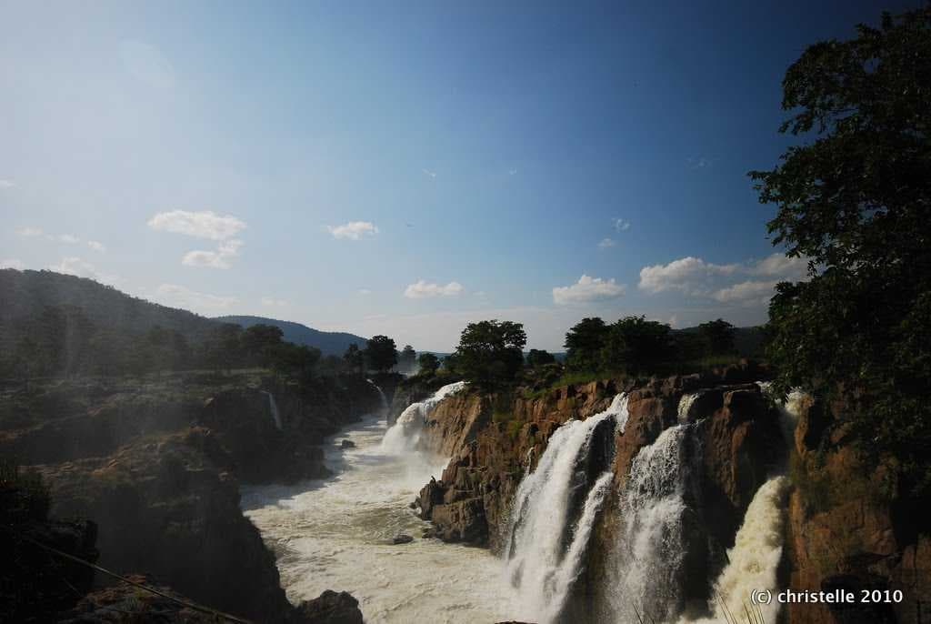 Hogenakkal Falls