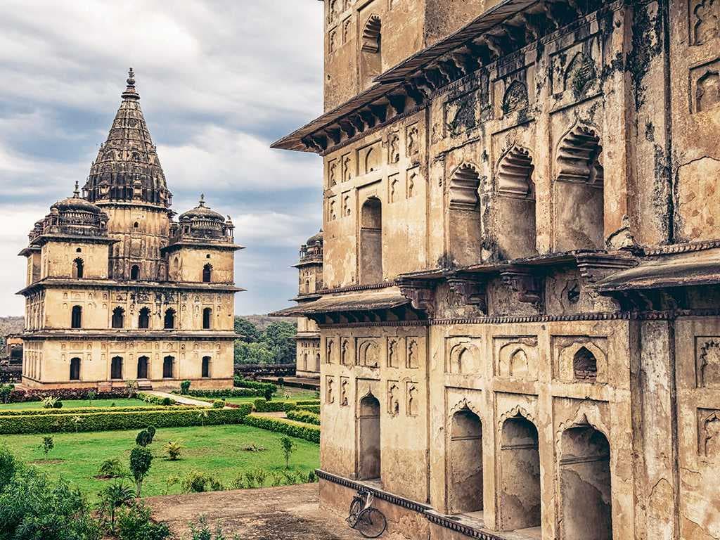 Orchha Fort Complex - Houses many Ancient Monuments