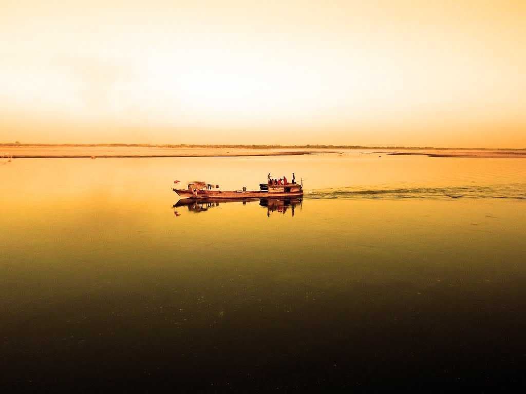Power boat sailing(Subanshri Ghat)