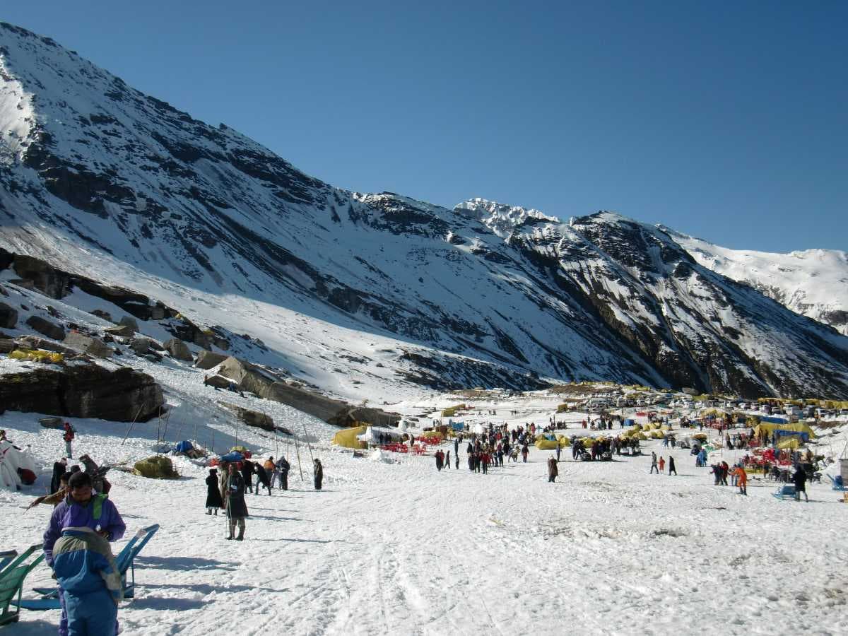 Snow in Rohtang Pass