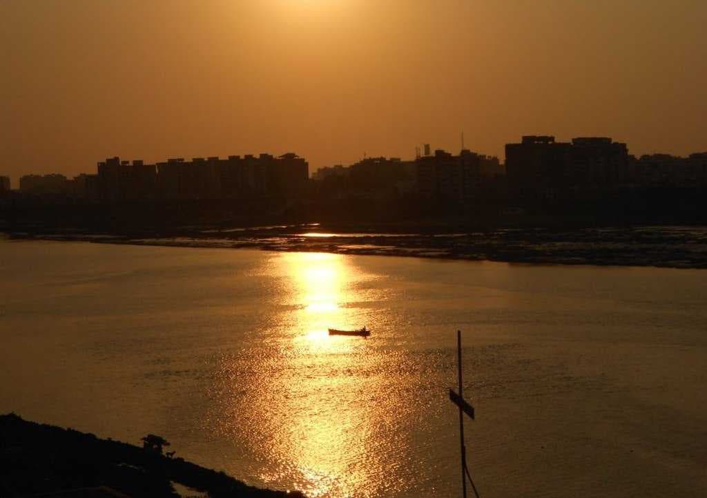 Tapi river - Flows Over a Length of 724 kms