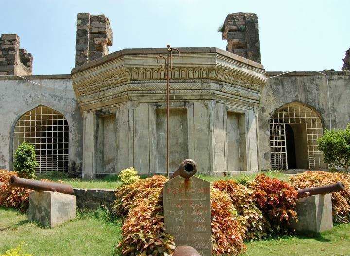 Kondapalli Fort - Constructed in 14th Century in Kondapalli near Vijayawada