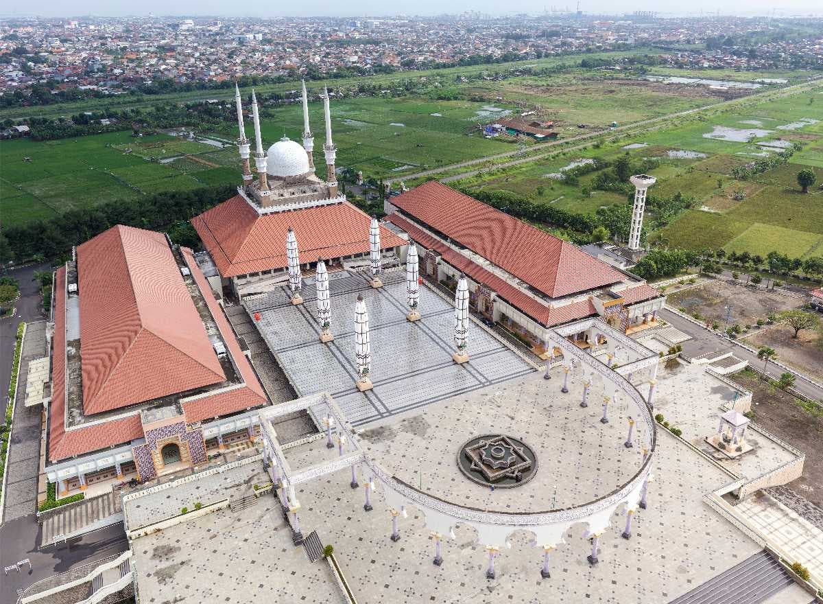 Great Mosque - Built in Javanese, Greek and Arabic Style