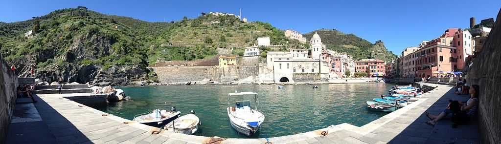 Vernazza travel image