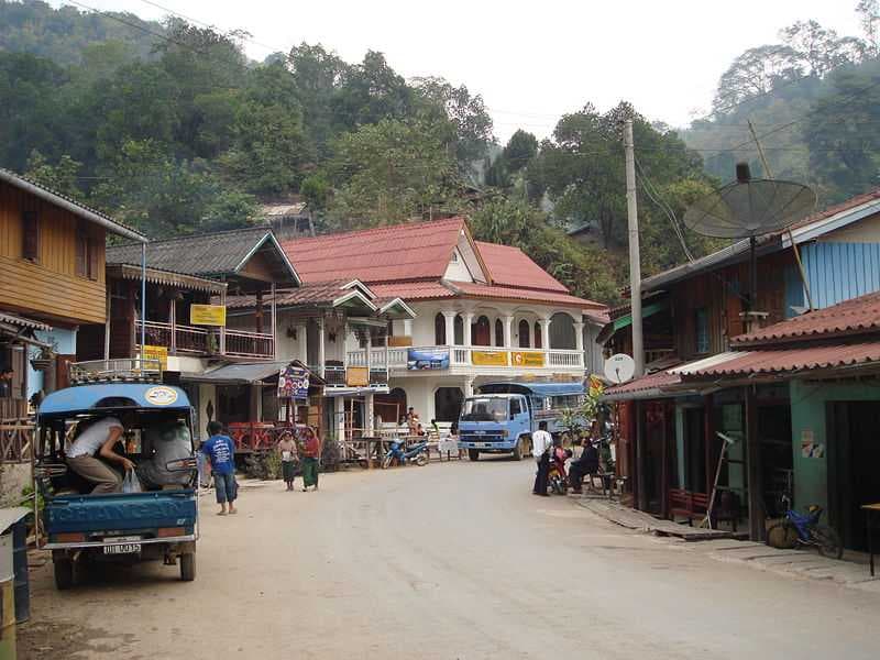 The Streets of Pak Beng