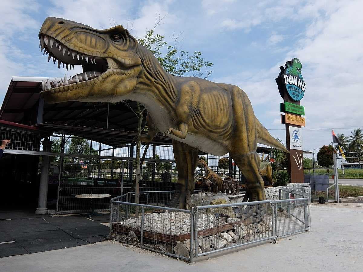 Don Hu Jurassic Garden Muar