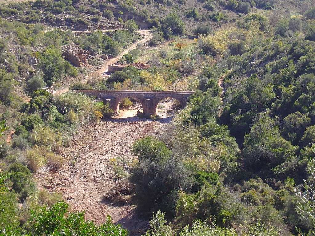 The medieval Bridge of Paderne, rebuilt in 1771.[4][5]