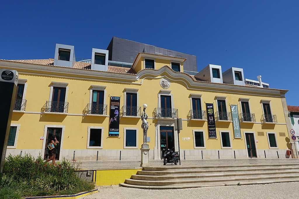 Portimao travel image