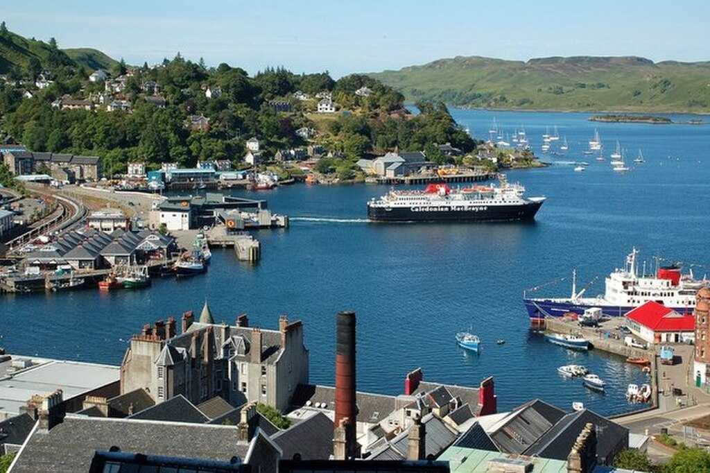 The Isle of Mull ferry leaving the terminal