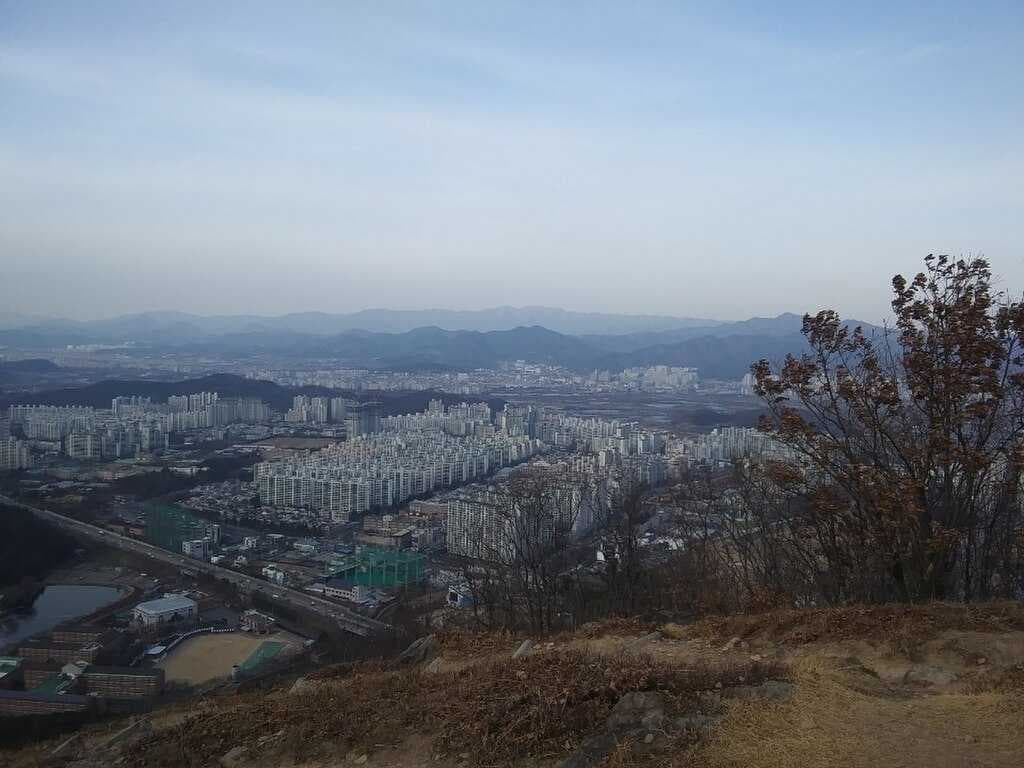 View of both the city of Daegu Suseong District, with Gosan Area