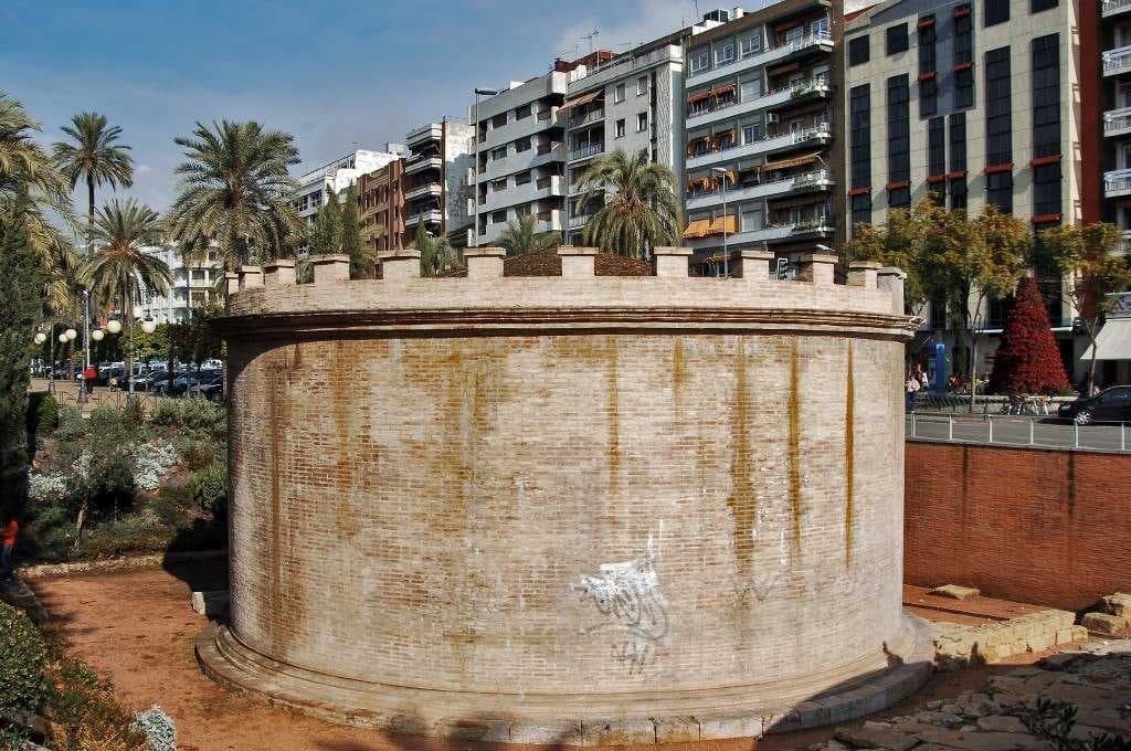 Roman Mausoleum in the Paseo de la Victoria.