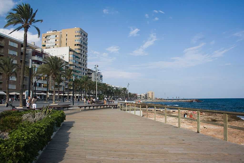Torrevieja: Juan Aparicio seafront