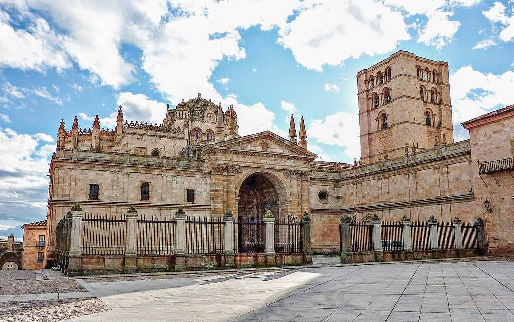 Zamora travel image
