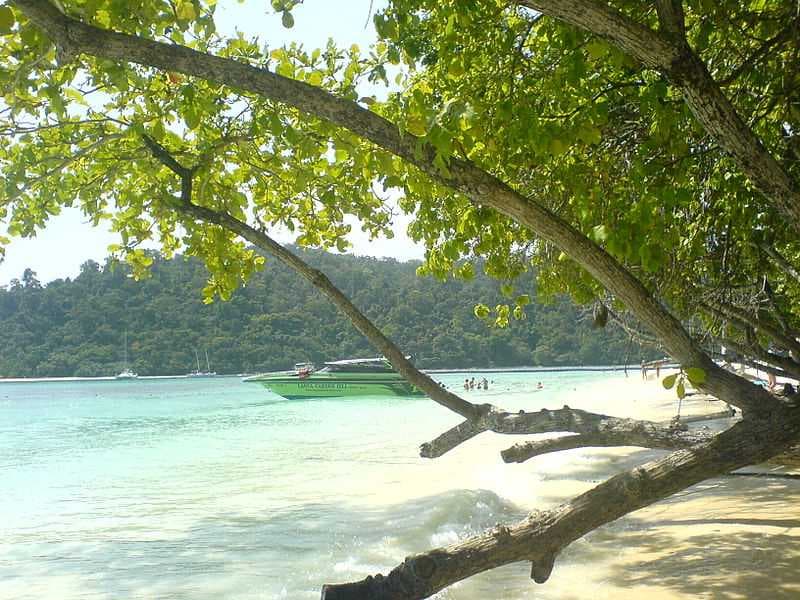 Ao Man Sai Beach - Most Famous Beach in Koh Rok