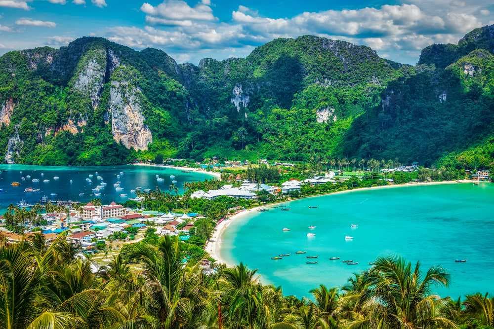 Phi Phi Island - Group of 6 Islands Near Phuket