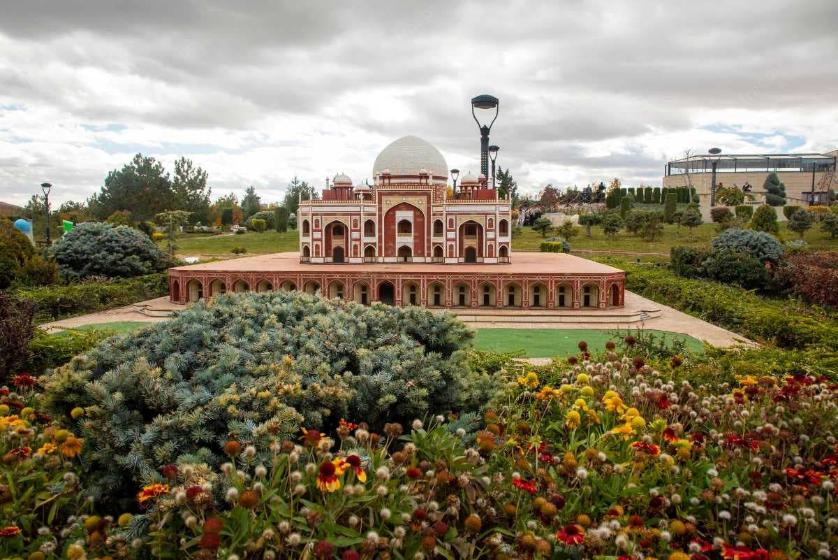 Around the World in 80 Thousand Park