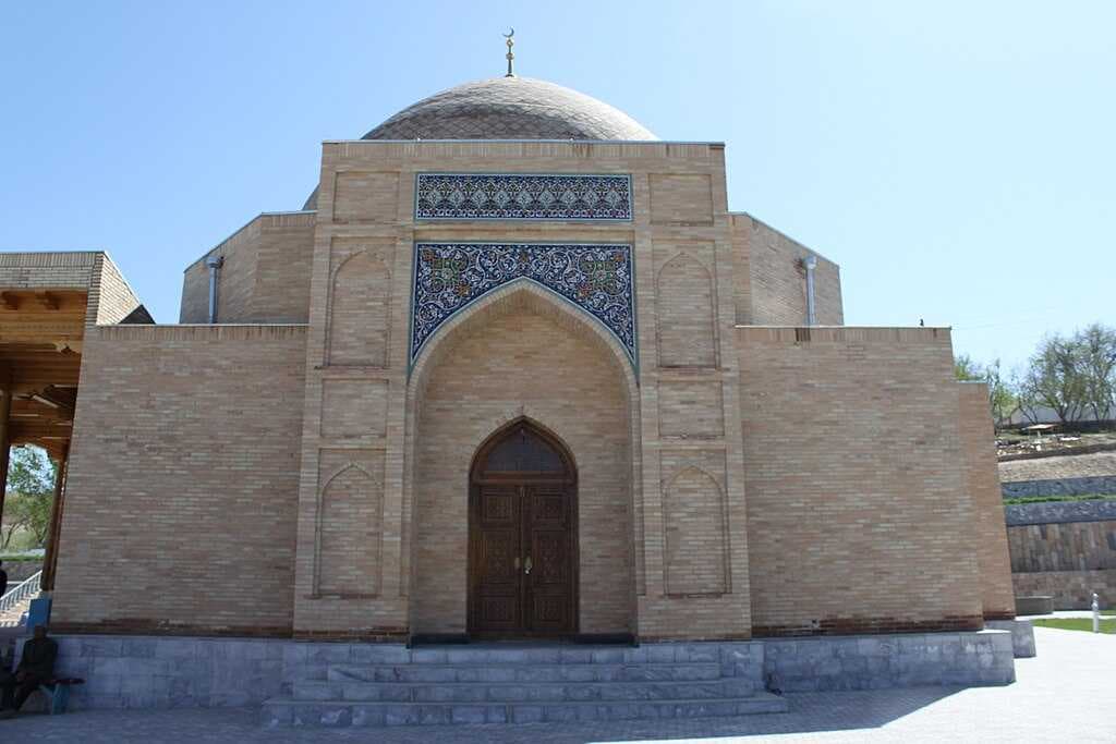 Nurota travel image