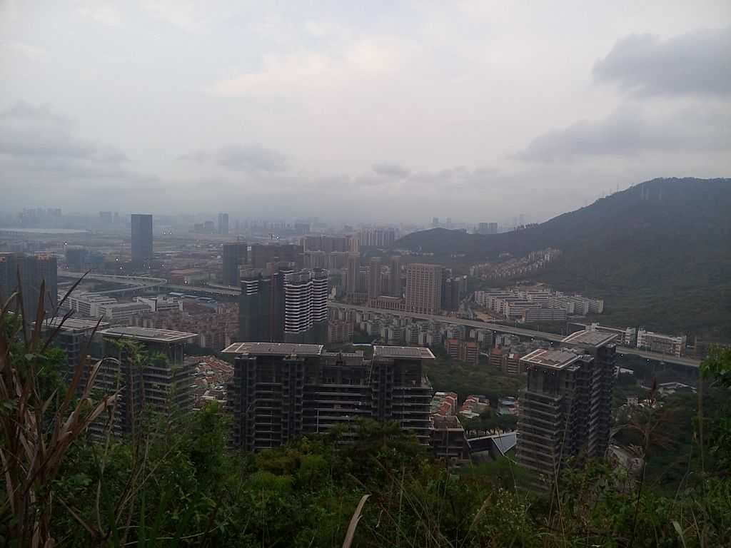 Qianhai and Dananshan (right) as viewed from Xiaonanshan