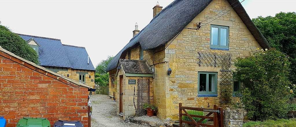 Cotswolds travel image