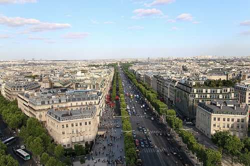 Champs Elysees travel image