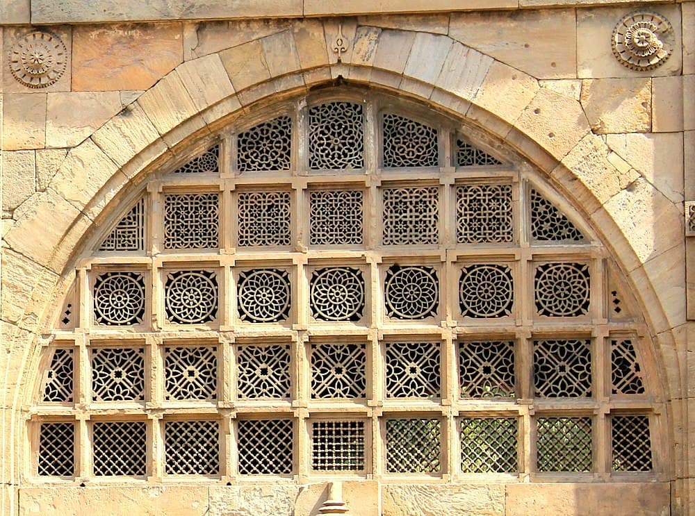 Sidi Saiyyed Mosque travel image