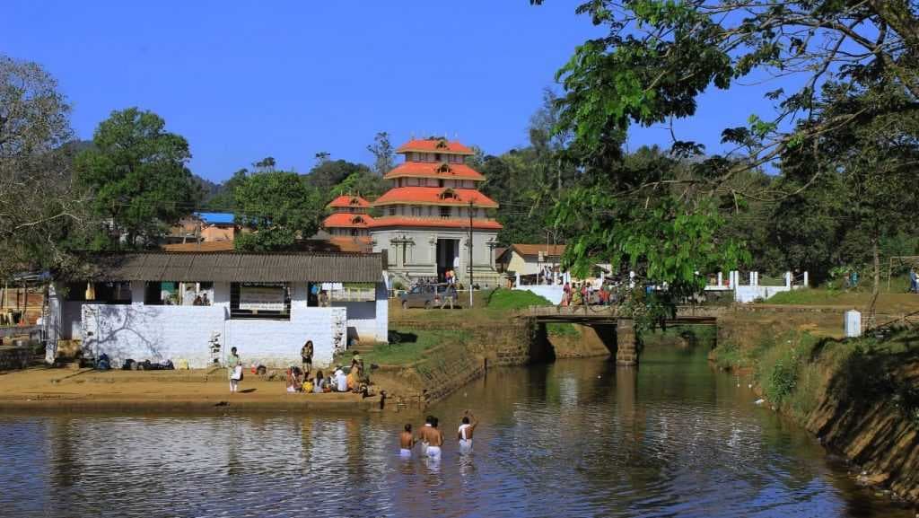 Bhagamandala Temple - Located on the Banks of Cauvery River