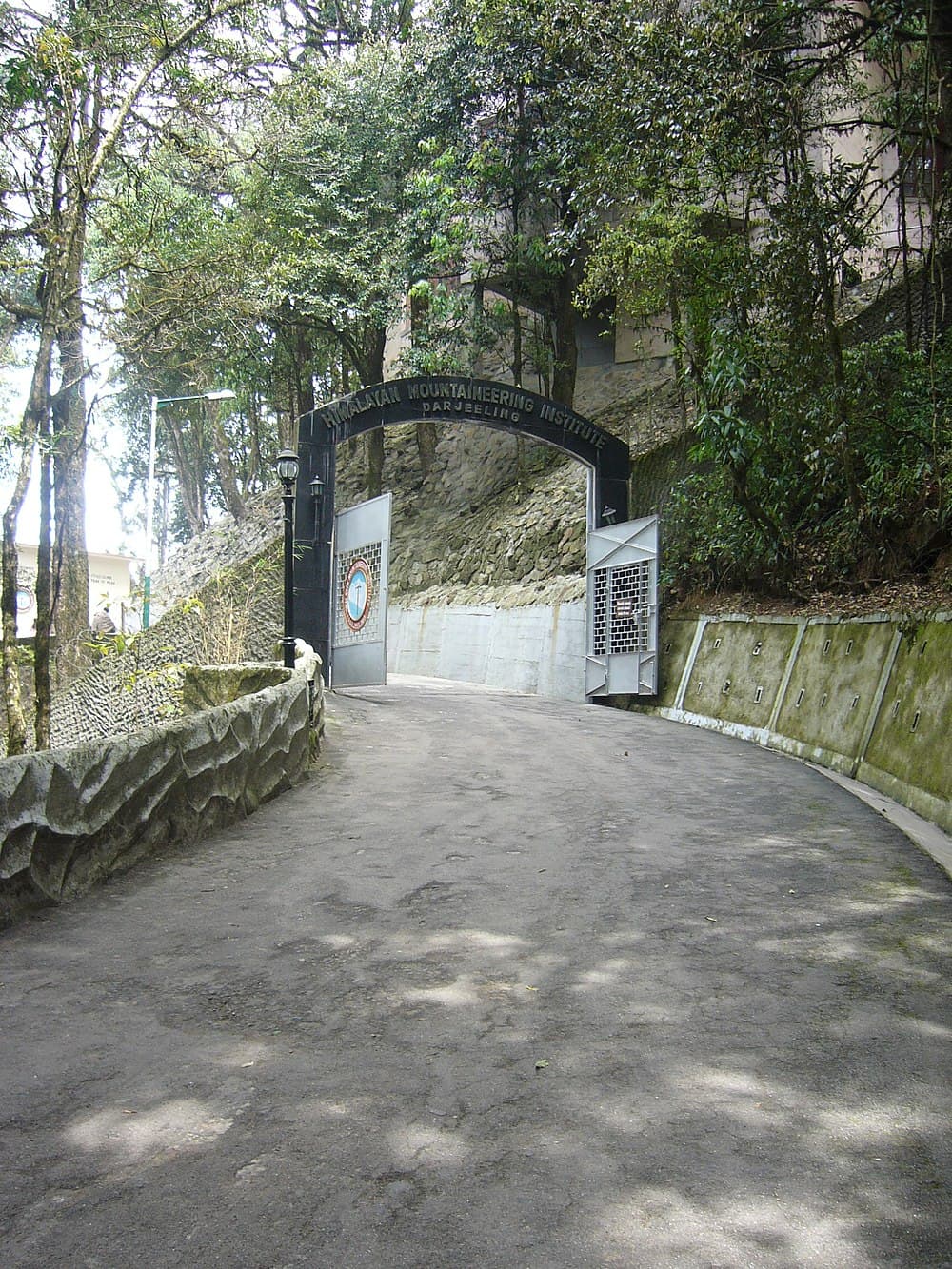 Himalayan Mountaineering Institute