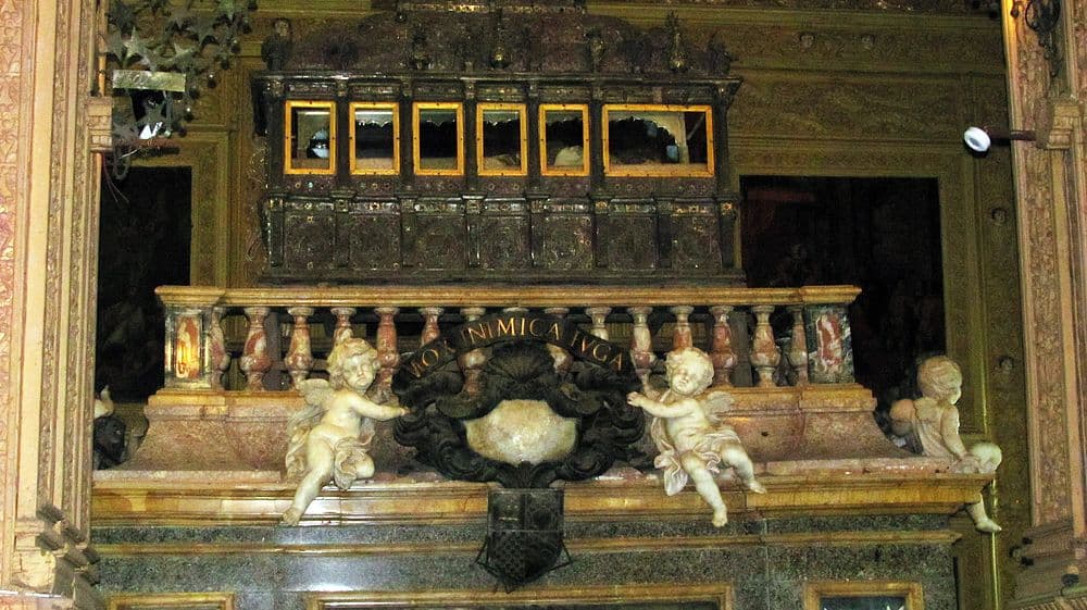 Remains of St. Francis Xavier Preserved in Basilica of Bom