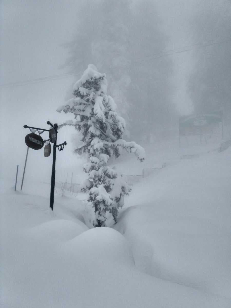 Tangmarg travel image